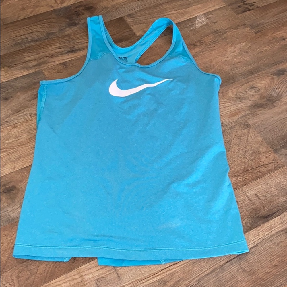 Nike tank